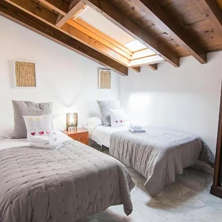 Tuguest Atico Gracia Apartment
