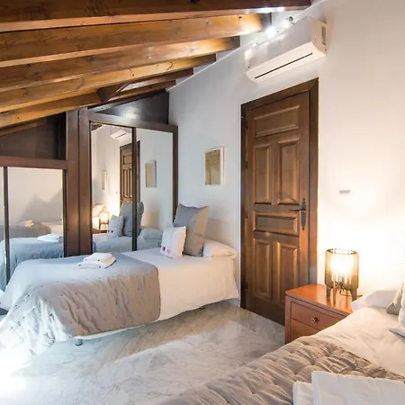 Tuguest Atico Gracia Apartment Granada